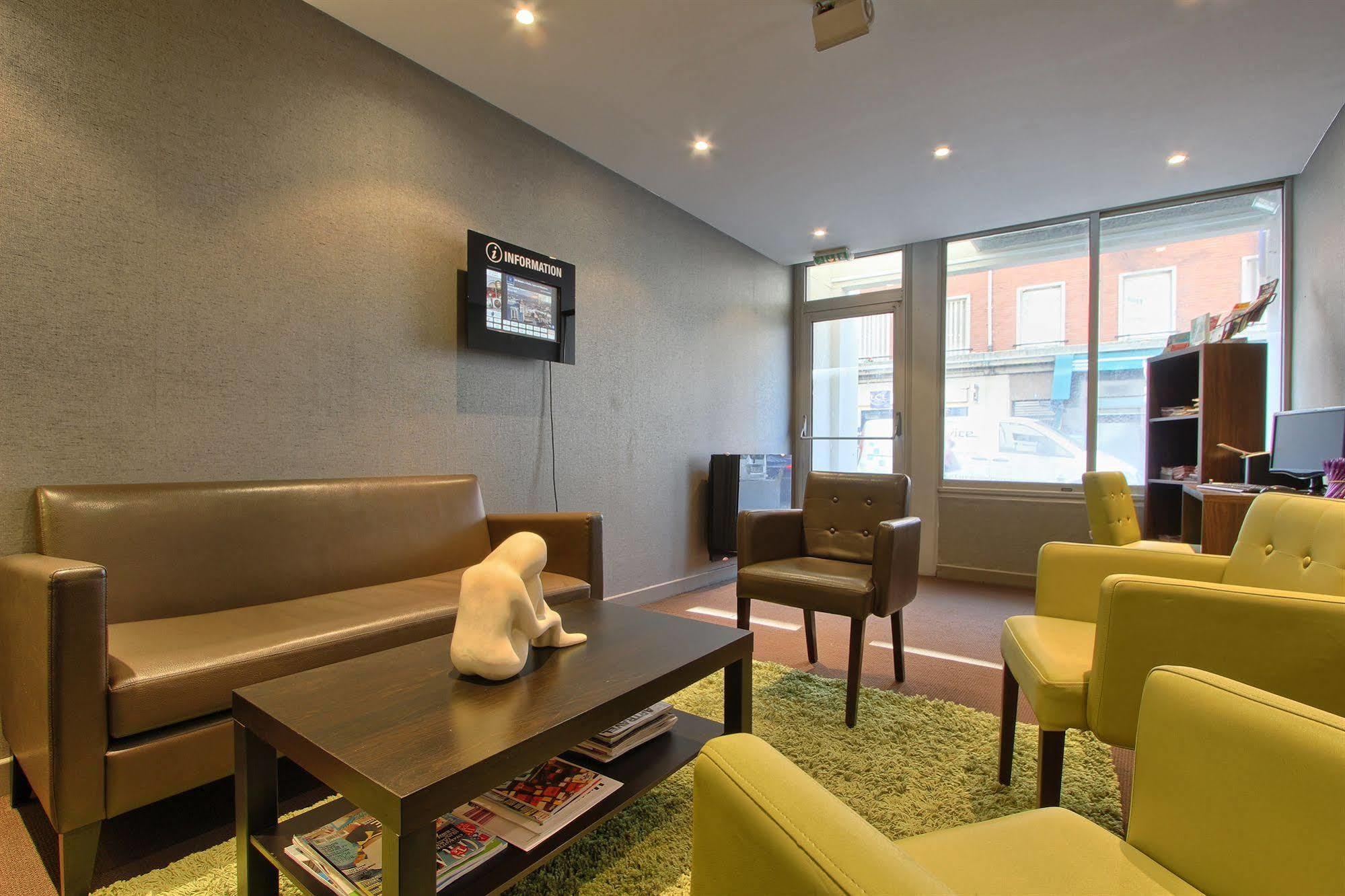 Hotel Timhotel Nation 3*